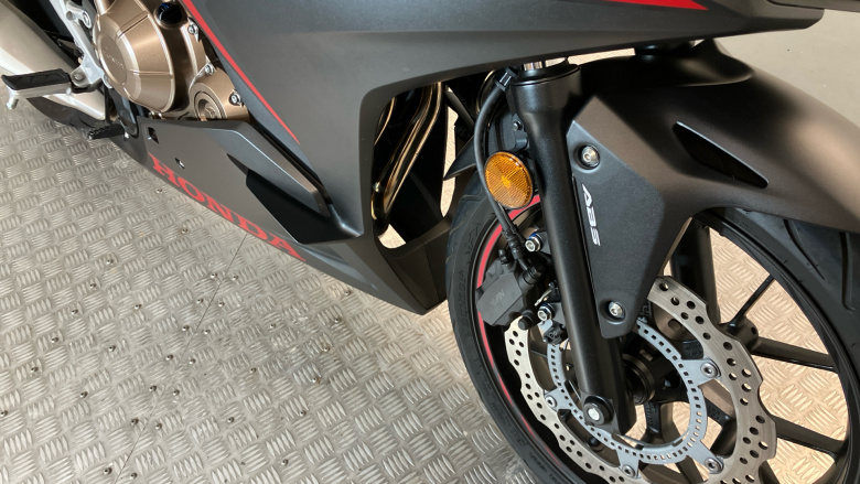 Honda CBR500RA (21MY)